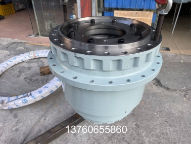 EC460B行（háng）走牙（yá）箱（xiāng）